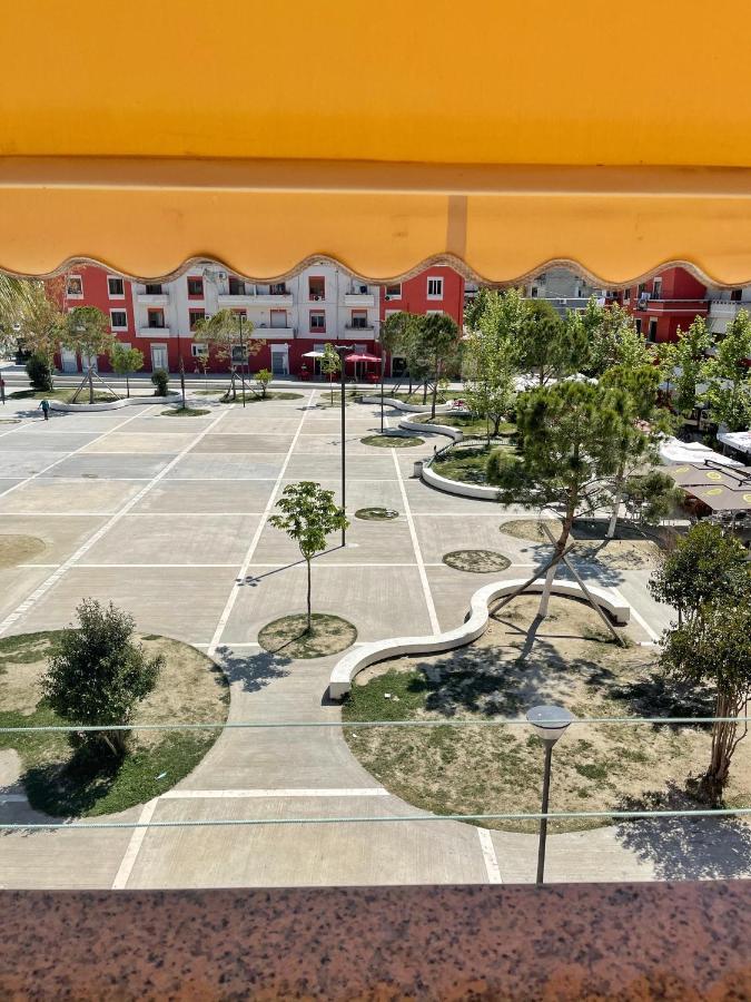 Sunkissed Centre Apartment Vlorë Buitenkant foto